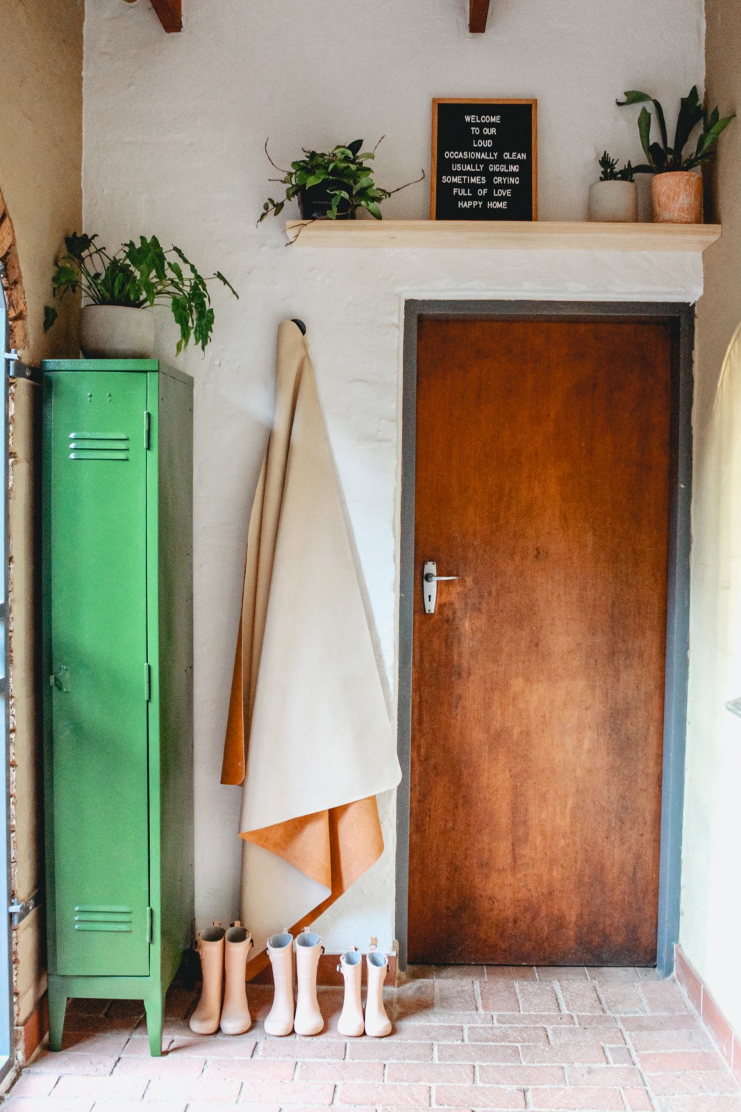 Quick Diy Mudroom Nook Quick Diy Mudroom Nook